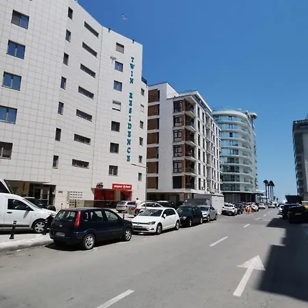 De Inchiriat Premium Twin , *